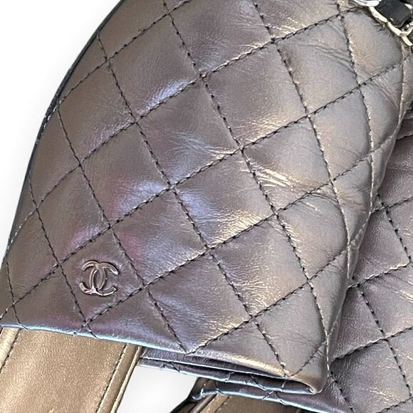 Chanel Iridescent Silver & Black Quilted Lambskin Mules |Size: IT38| - Picture 9 of 11